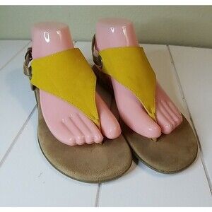 Aerosoles Sandals Womens Size 7.5 Mustard Yellow Tstrap Summer